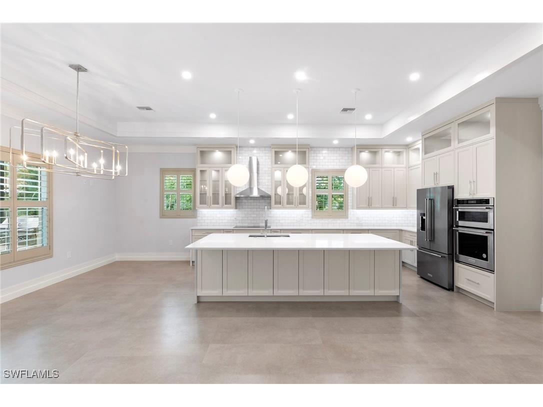 1086 Michigan Avenue Naples FL 34103 225081374 image5