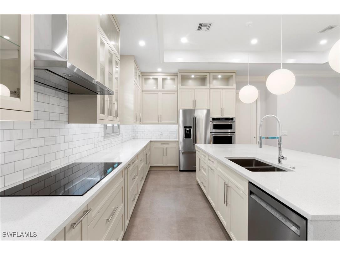 1086 Michigan Avenue Naples FL 34103 225081374 image7