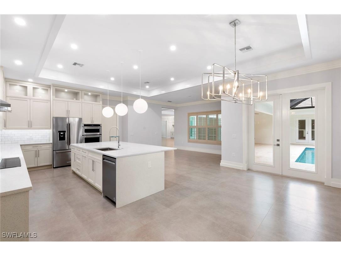 1086 Michigan Avenue Naples FL 34103 225081374 image9