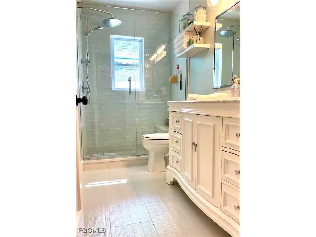 1086 N Town And River Drive Fort Myers FL 33919 2026004233 image16