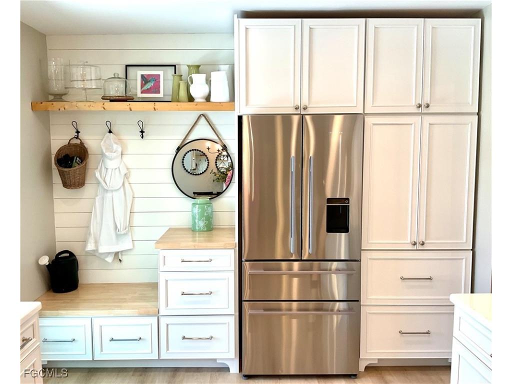 1086 N Town And River Drive Fort Myers FL 33919 2026004233 image8