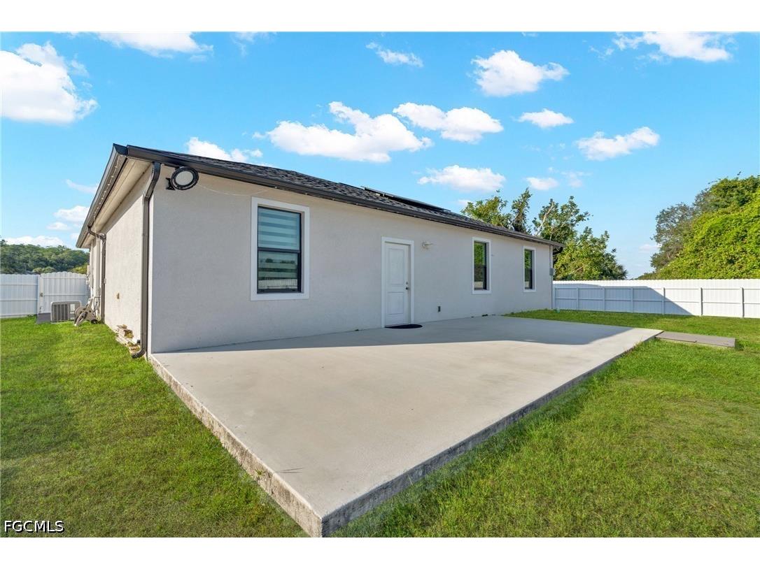 1086 W Leader Court Labelle FL 33935 2026021795 image17
