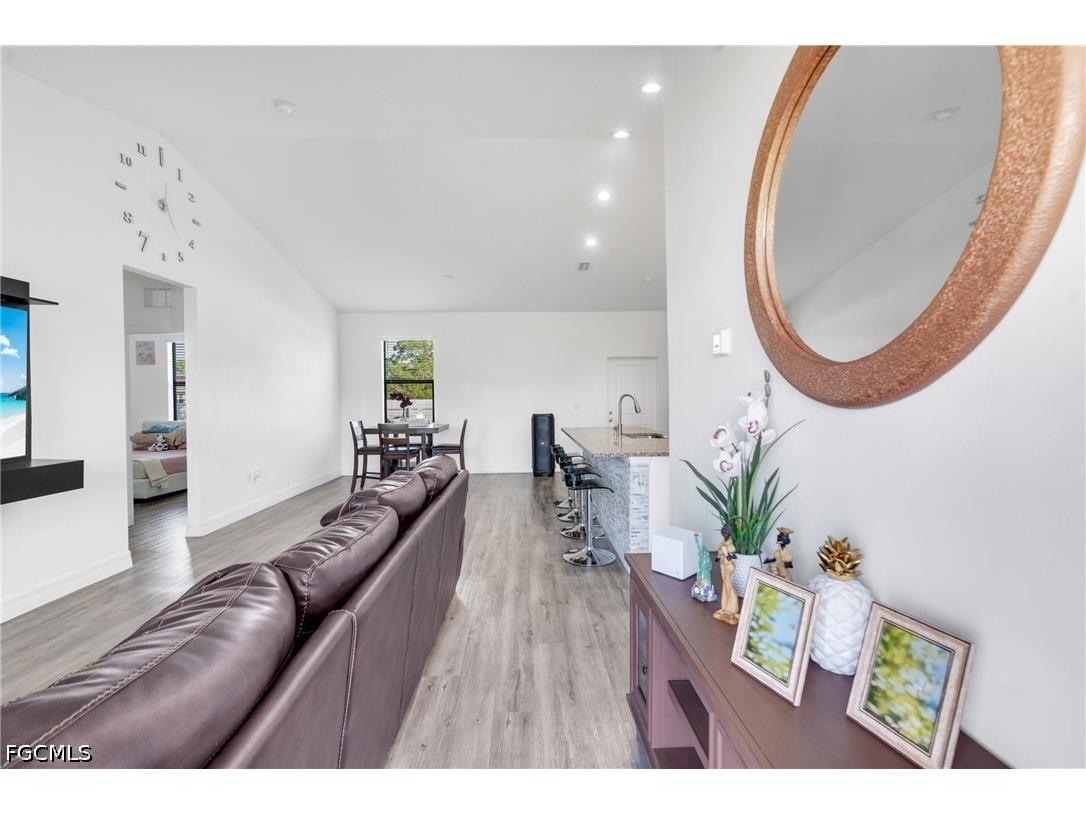 1086 W Leader Court Labelle FL 33935 2026021795 image3
