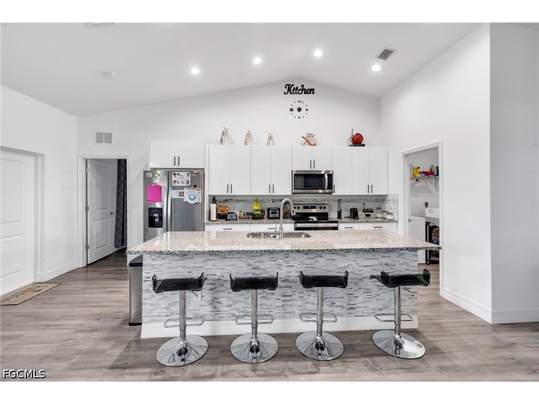 1086 W Leader Court Labelle FL 33935 2026021795 image5