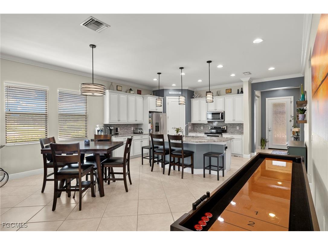 10860 Essex Square Boulevard Fort Myers FL 33913 2025007914 image13