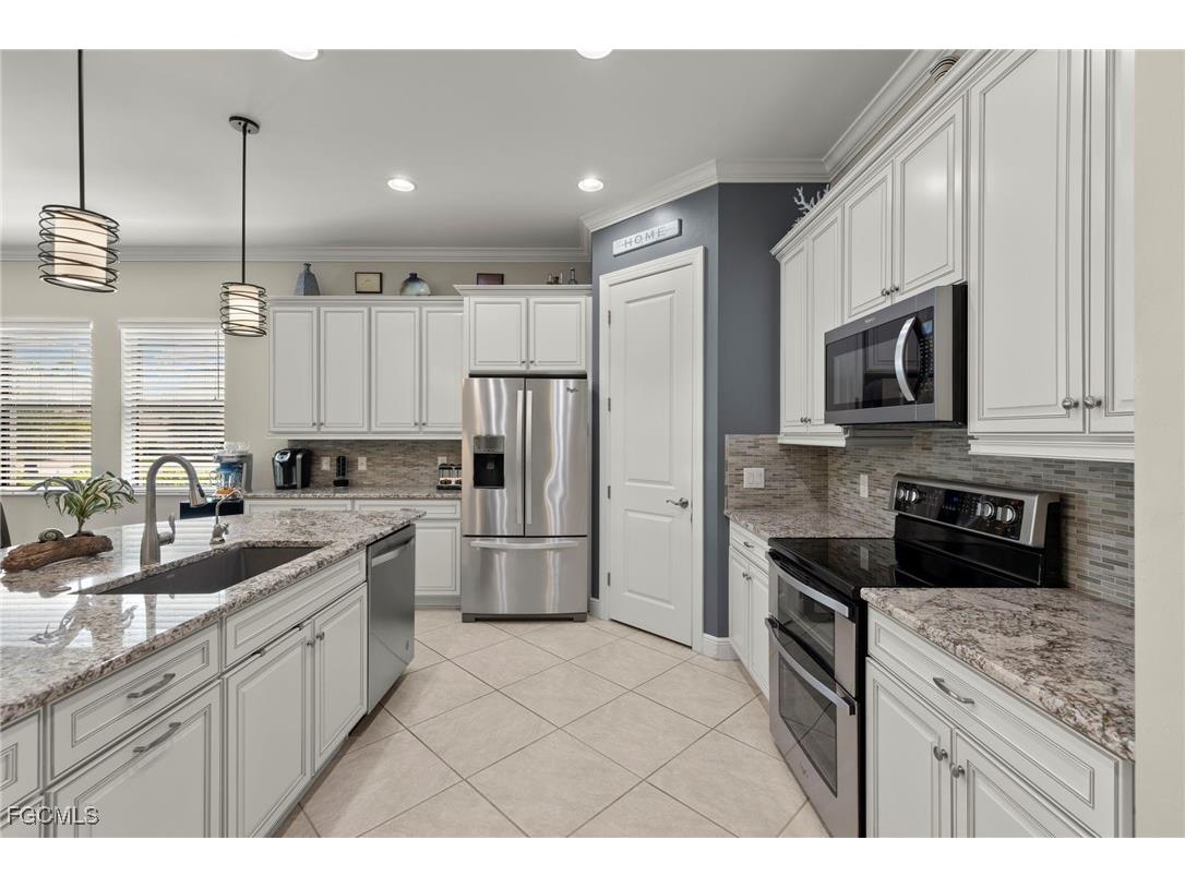 10860 Essex Square Boulevard Fort Myers FL 33913 2025007914 image7