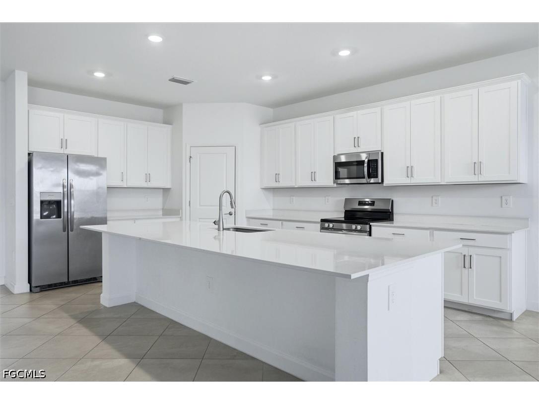 10863 Timber Creek Drive Fort Myers FL 33913 2026028833 image12
