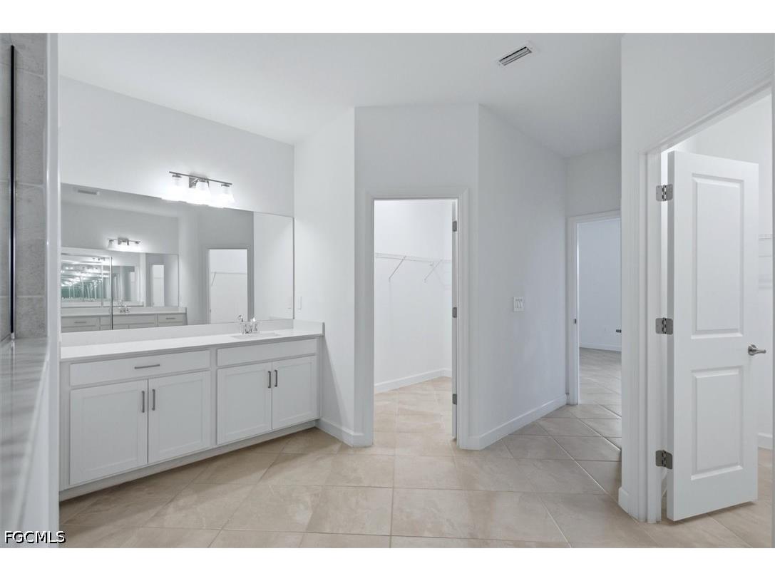 10863 Timber Creek Drive Fort Myers FL 33913 2026028833 image17