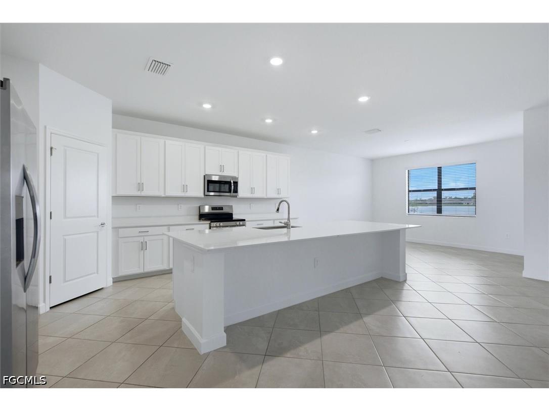 10863 Timber Creek Drive Fort Myers FL 33913 2026028833 image9