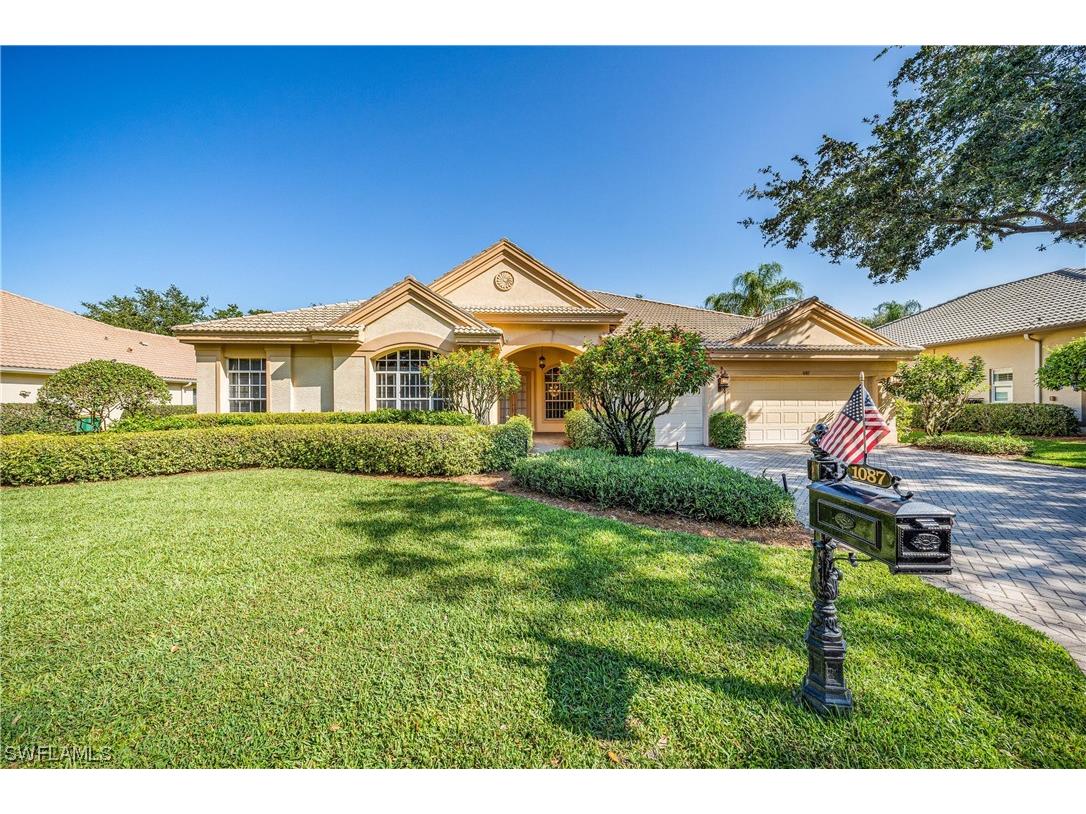 1087 Camelot Circle Naples FL 34119 223034761 image1