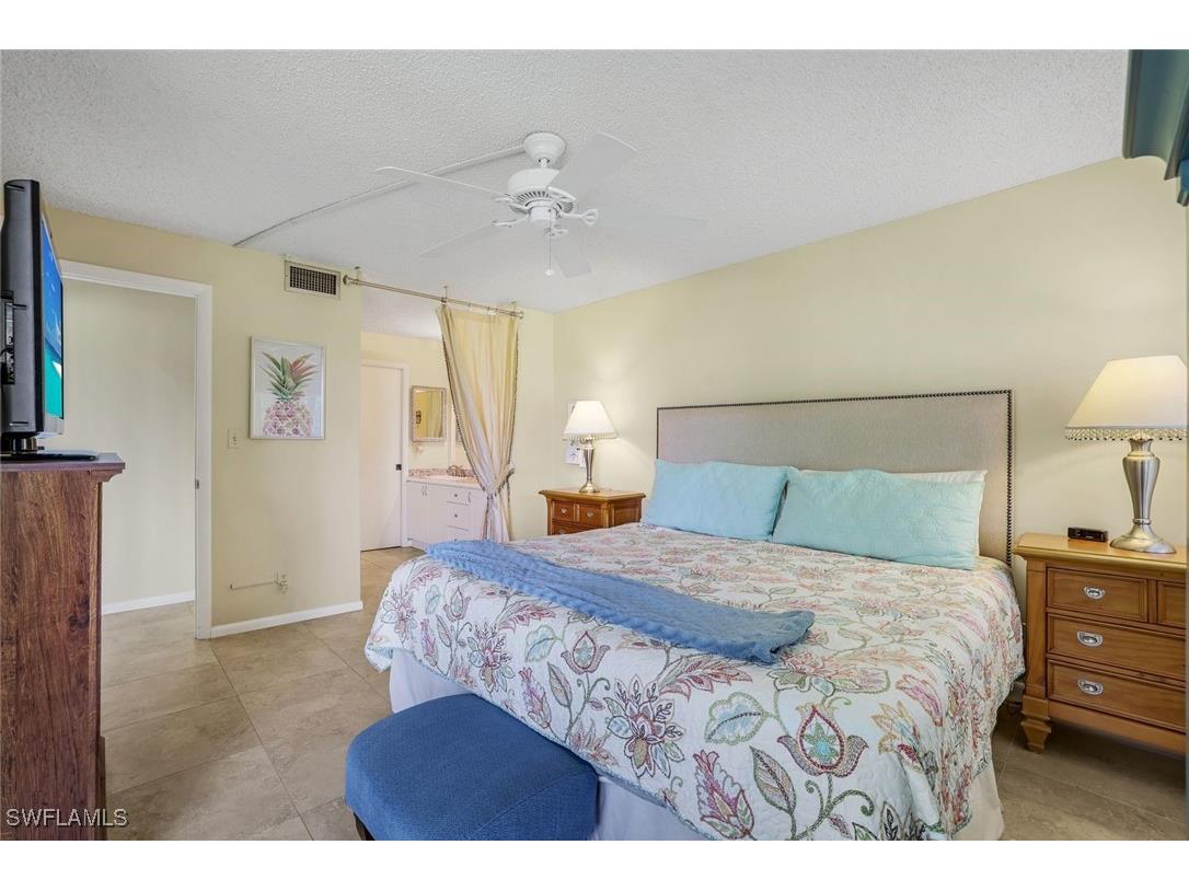 1087 Forest Lakes Drive #1-104 Naples FL 34105 224023624 image10