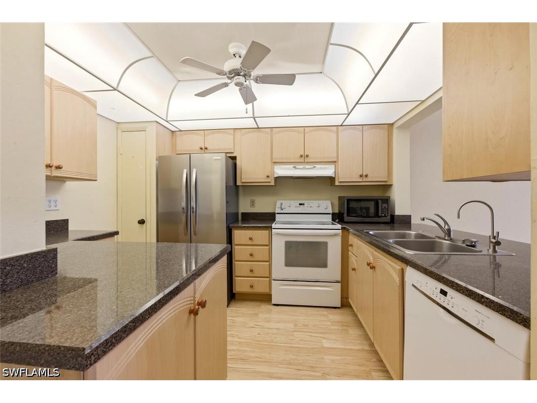 1087 Forest Lakes Drive #1-303 Naples FL 34105 226014586 image8