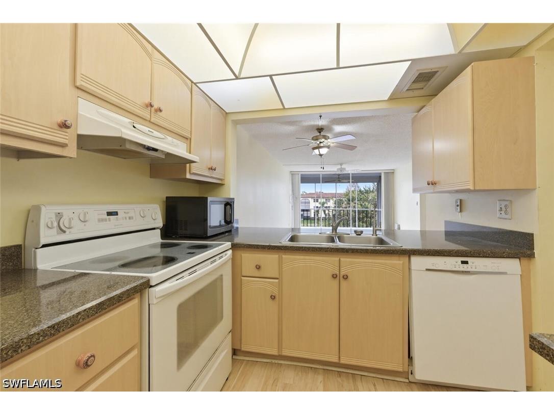 1087 Forest Lakes Drive #1-303 Naples FL 34105 226014586 image9
