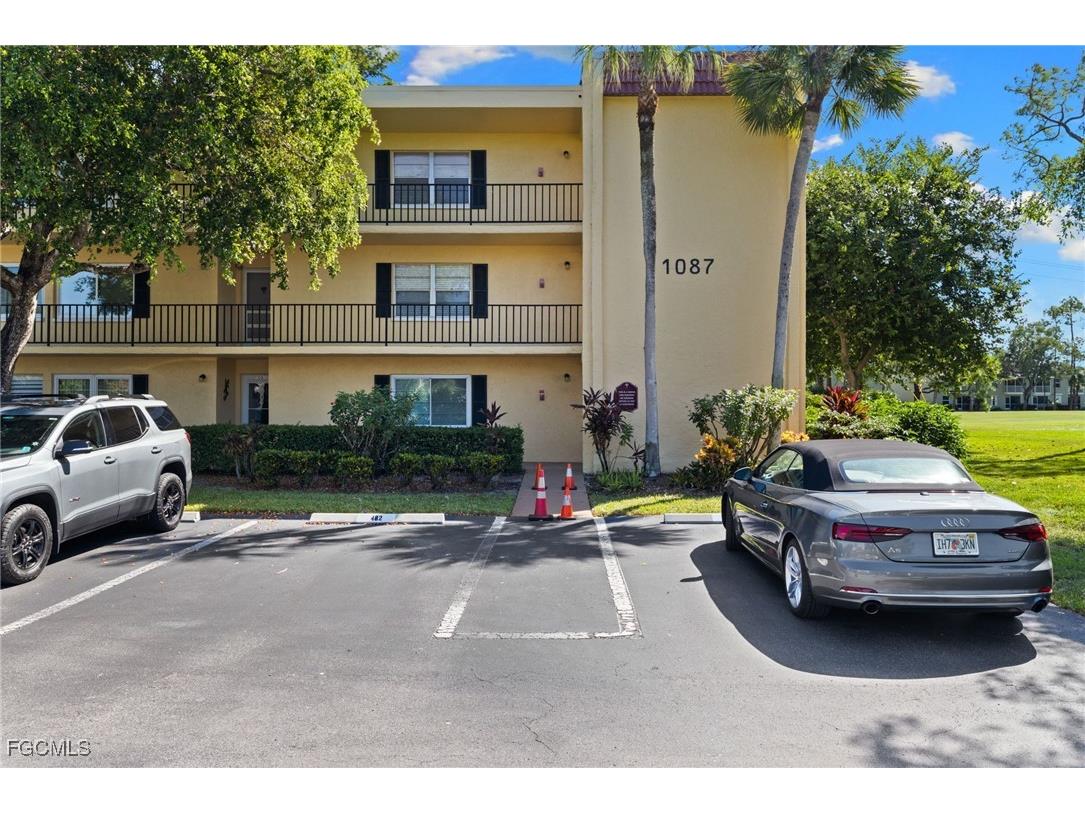 1087 Forest Lakes Drive #1-309 Naples FL 34105 2025019299 image1