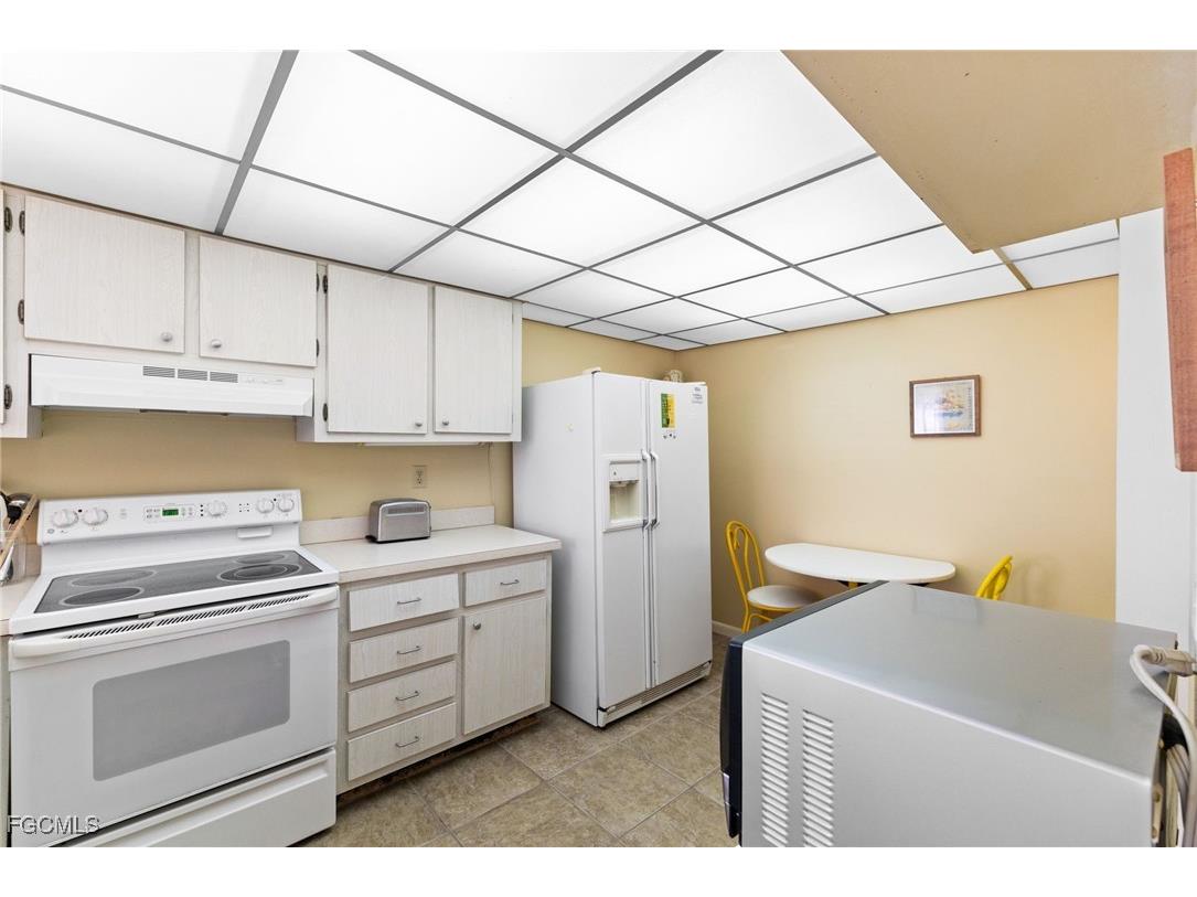 1087 Forest Lakes Drive #1-309 Naples FL 34105 2025019299 image17