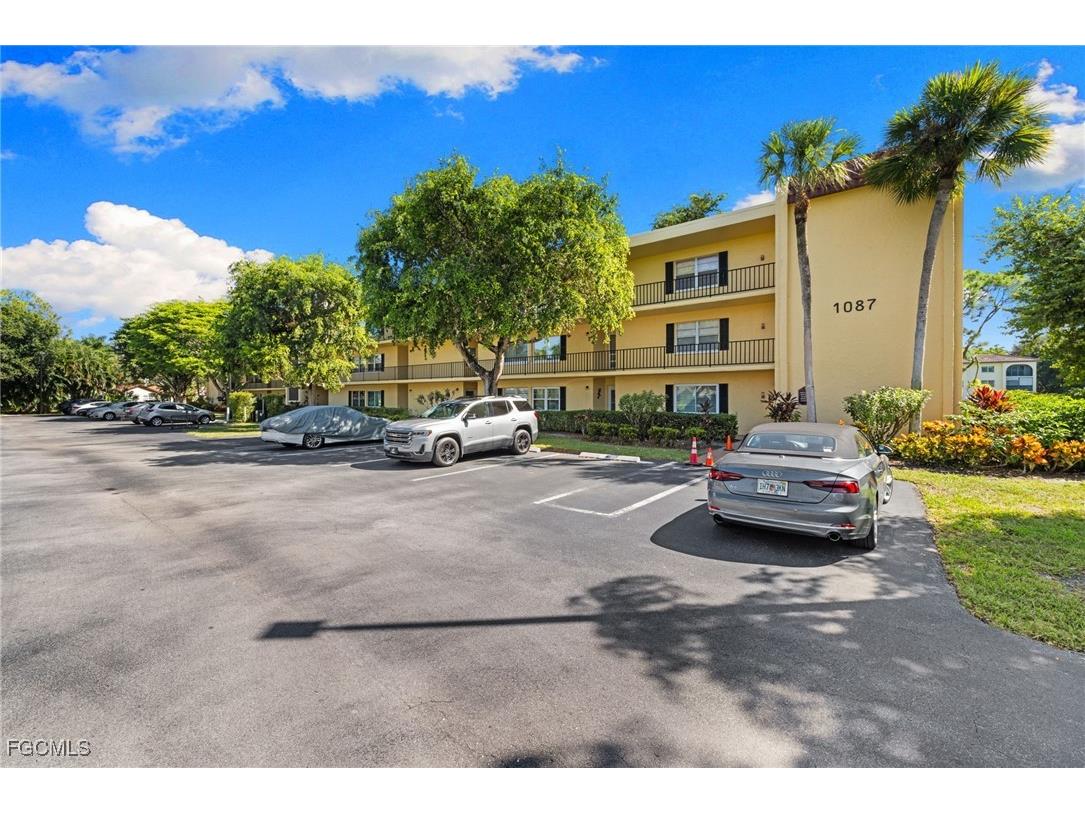 1087 Forest Lakes Drive #1-309 Naples FL 34105 2025019299 image2