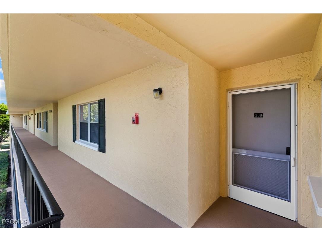 1087 Forest Lakes Drive #1-309 Naples FL 34105 2025019299 image3