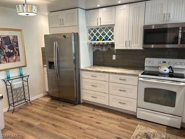 1087 Forest Lakes Drive #101 Naples FL 34105 224048249 image1