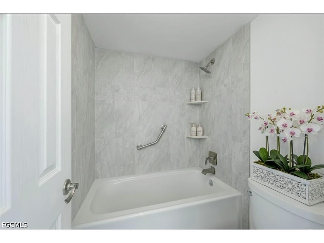 1087 Forest Lakes Drive #306 Naples FL 34105 2026027739 image10