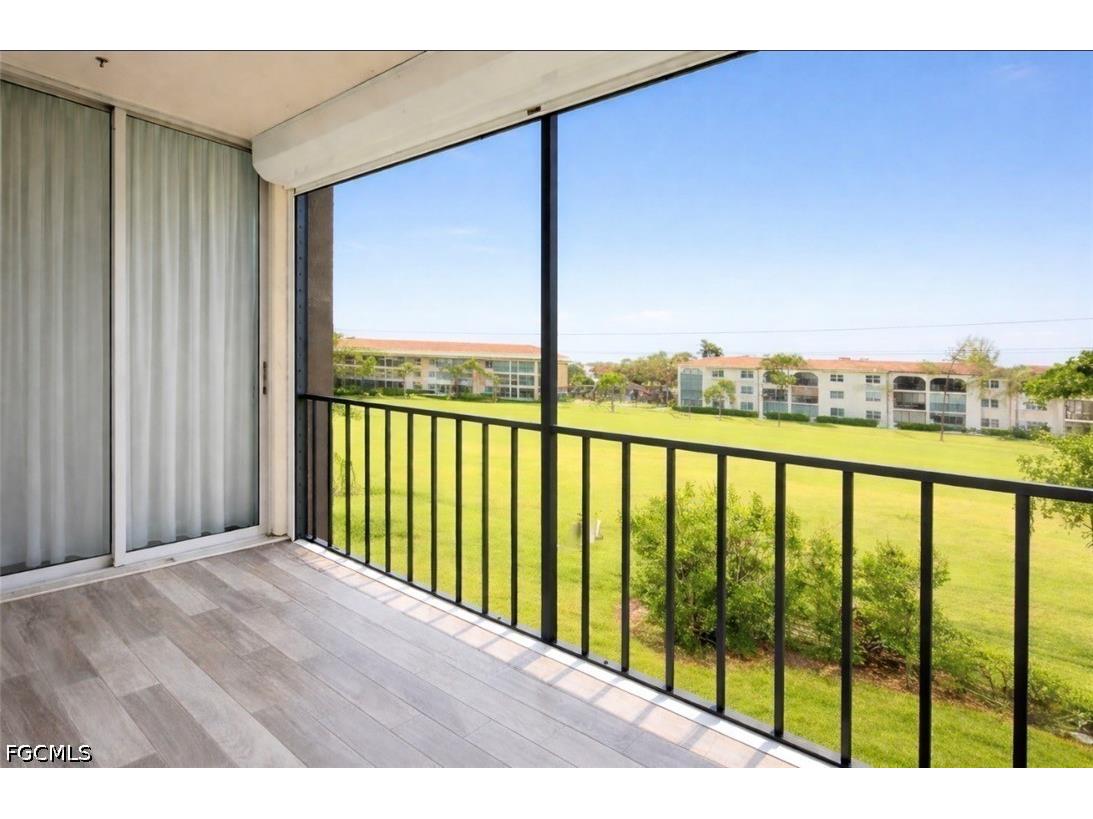 1087 Forest Lakes Drive #306 Naples FL 34105 2026027739 image5