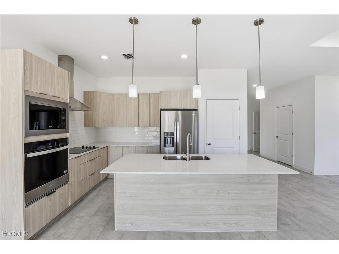 1087 Rugby Lane Labelle FL 33935 2025023998 image2