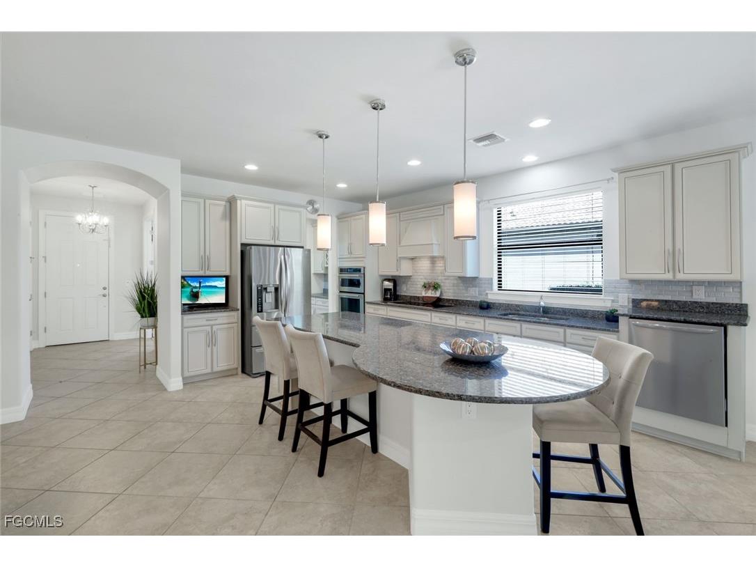 10870 Maitland Way Fort Myers FL 33913 2025010853 image12