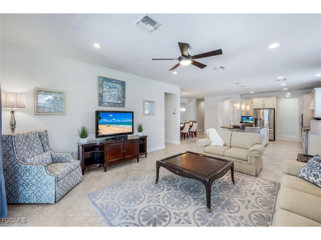 10870 Maitland Way Fort Myers FL 33913 2025010853 image8