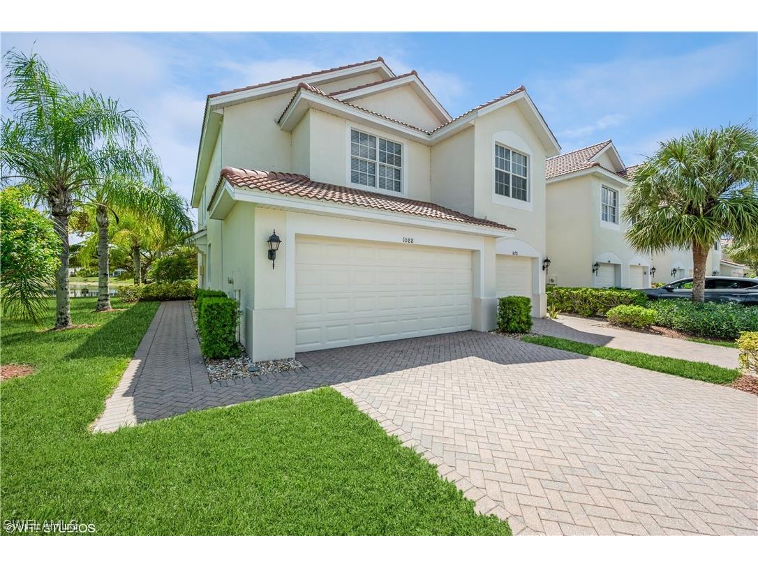 1088 Oxford Lane #48 Naples FL 34105 223061621 image1