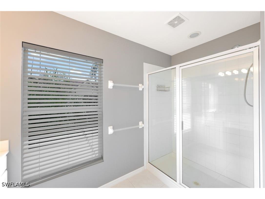 1088 Oxford Lane #48 Naples FL 34105 226018747 image11