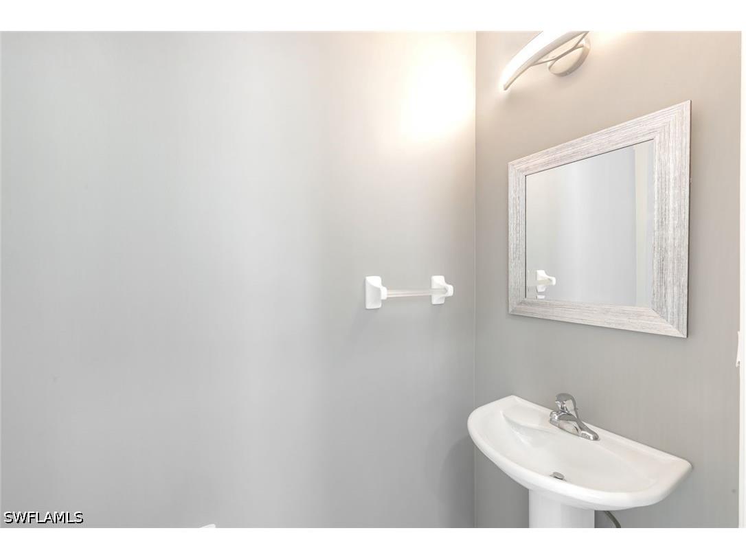 1088 Oxford Lane #48 Naples FL 34105 226018747 image16