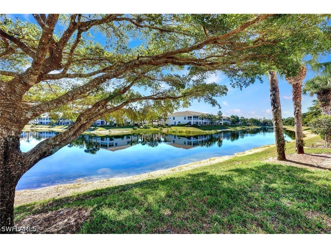 1088 Oxford Lane #48 Naples FL 34105 226018747 image20