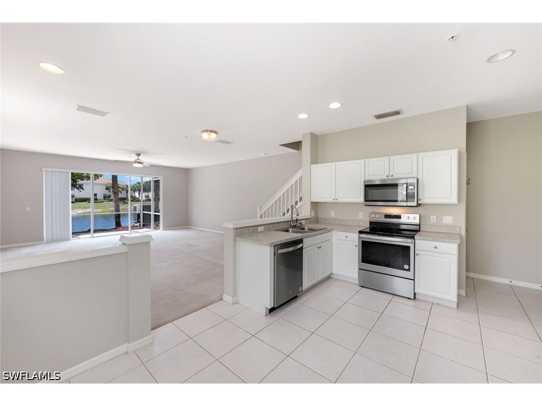 1088 Oxford Lane #48 Naples FL 34105 226018747 image5