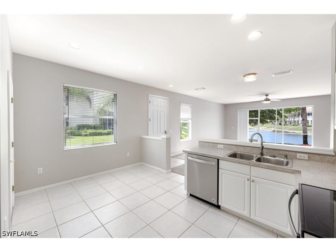 1088 Oxford Lane #48 Naples FL 34105 226018747 image7