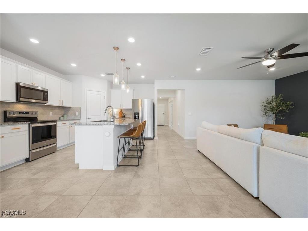 10882 Firebush Circle North Fort Myers FL 33917 2025023208 image11