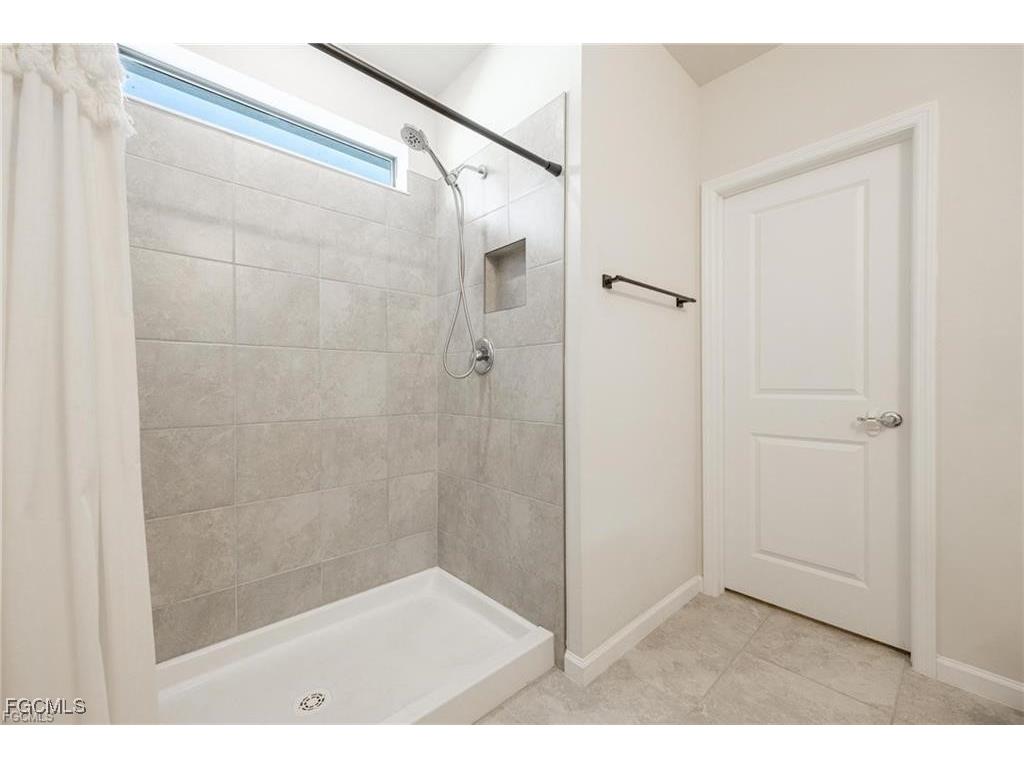 10882 Firebush Circle North Fort Myers FL 33917 2025023208 image18
