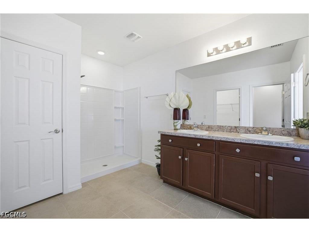 10884 Marble Brook Boulevard Lehigh Acres FL 33936 2026023765 image16