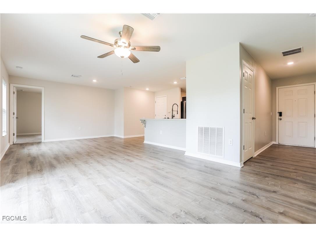 1089 Knotty Pine Avenue North Port FL 34288 2025017590 image3