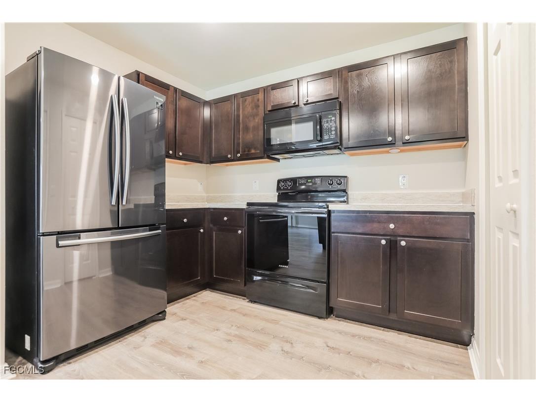 1089 Knotty Pine Avenue North Port FL 34288 2025017590 image4