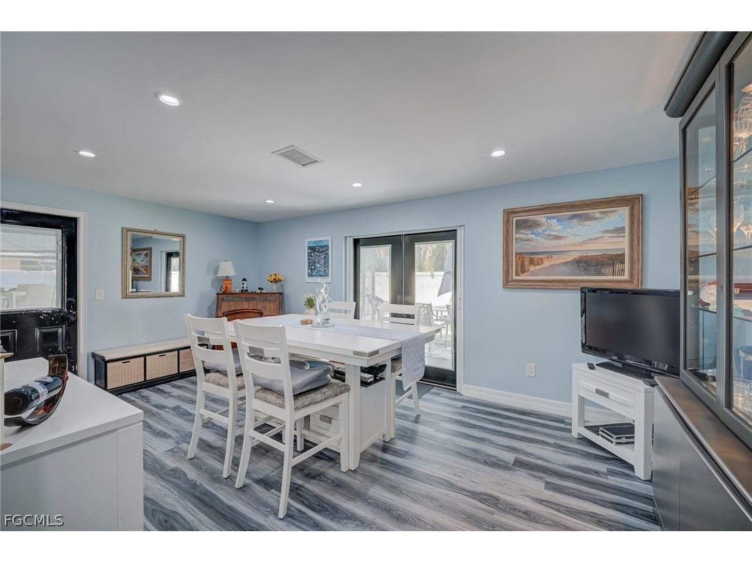 1089 N Town And River Drive Fort Myers FL 33919 2026013535 image12