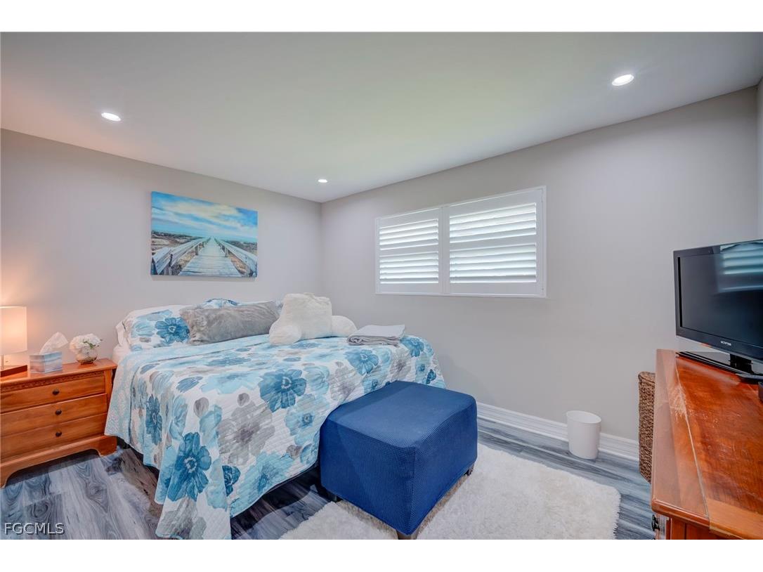1089 N Town And River Drive Fort Myers FL 33919 2026013535 image18