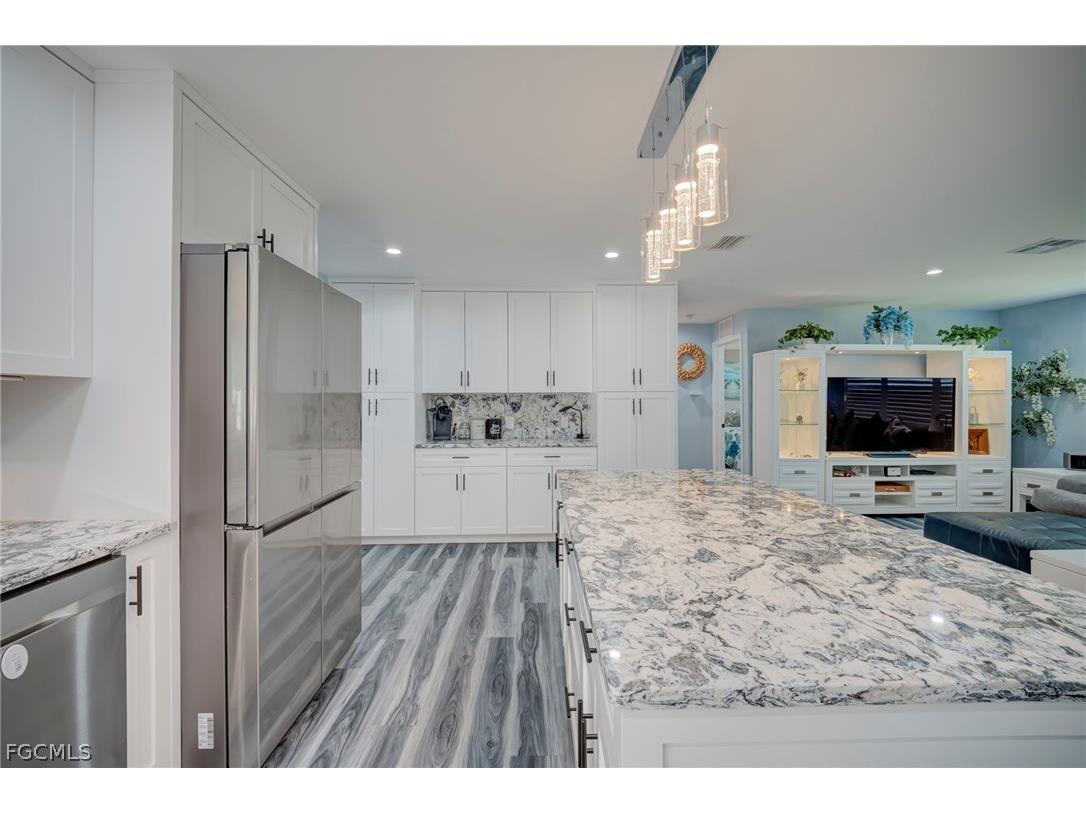 1089 N Town And River Drive Fort Myers FL 33919 2026013535 image9