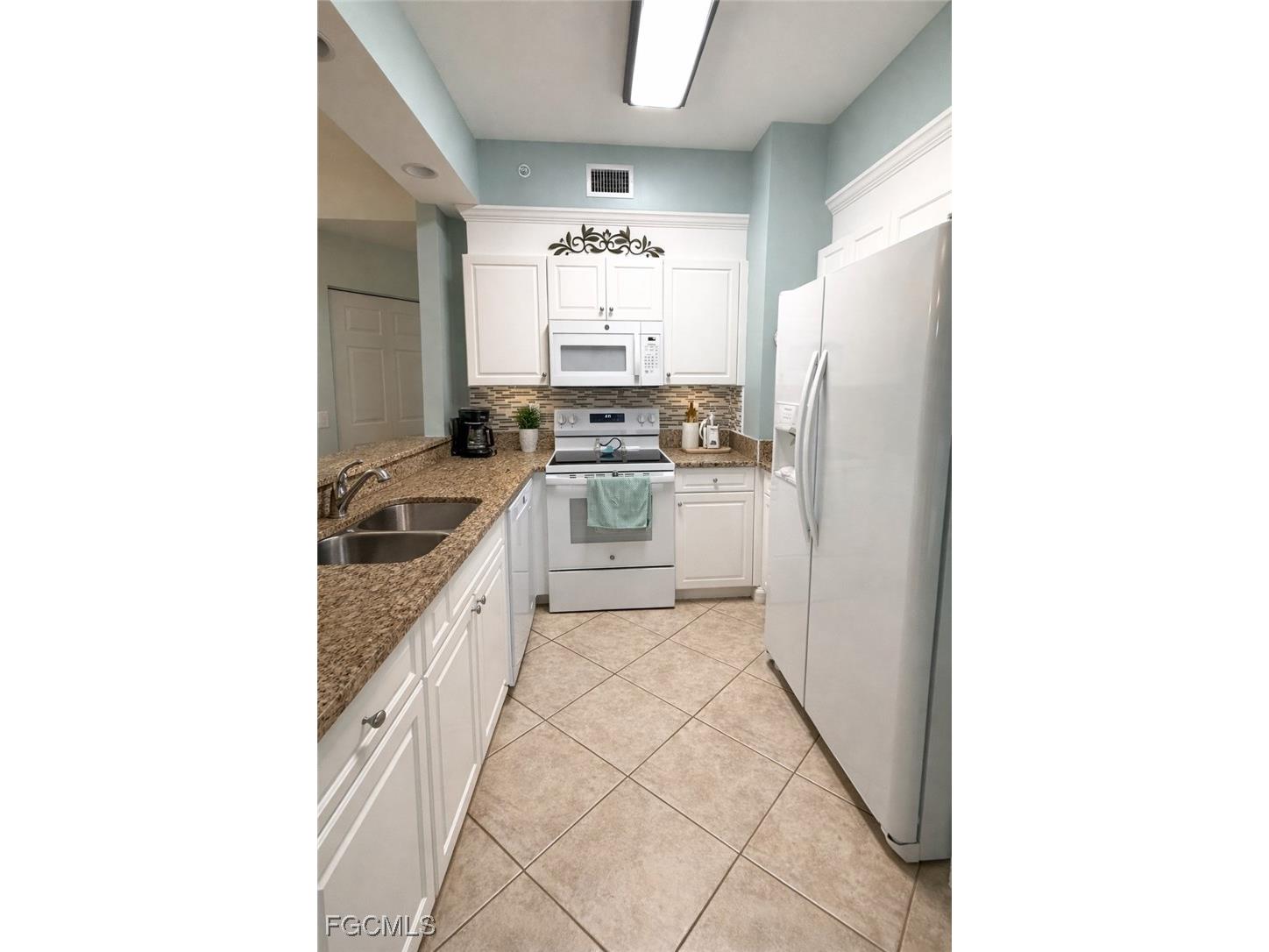 1089 Winding Pines Circle #102 Cape Coral FL 33909 2026002917 image4