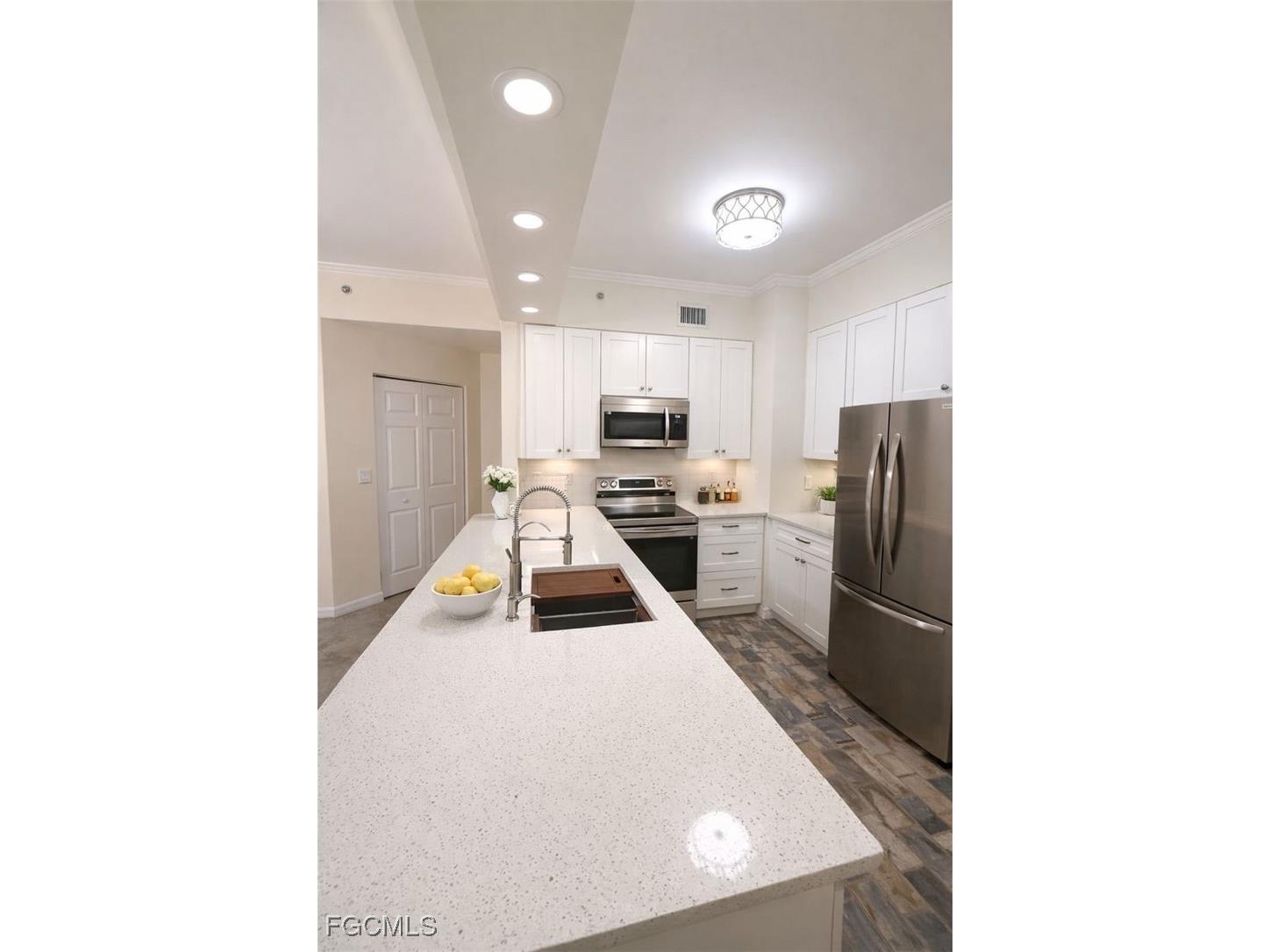 1089 Winding Pines Circle #106 Cape Coral FL 33909 2026004694 image2