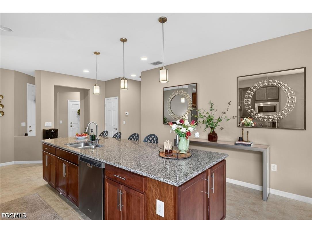 10894 Glenhurst Street Fort Myers FL 33913 2026018418 image6