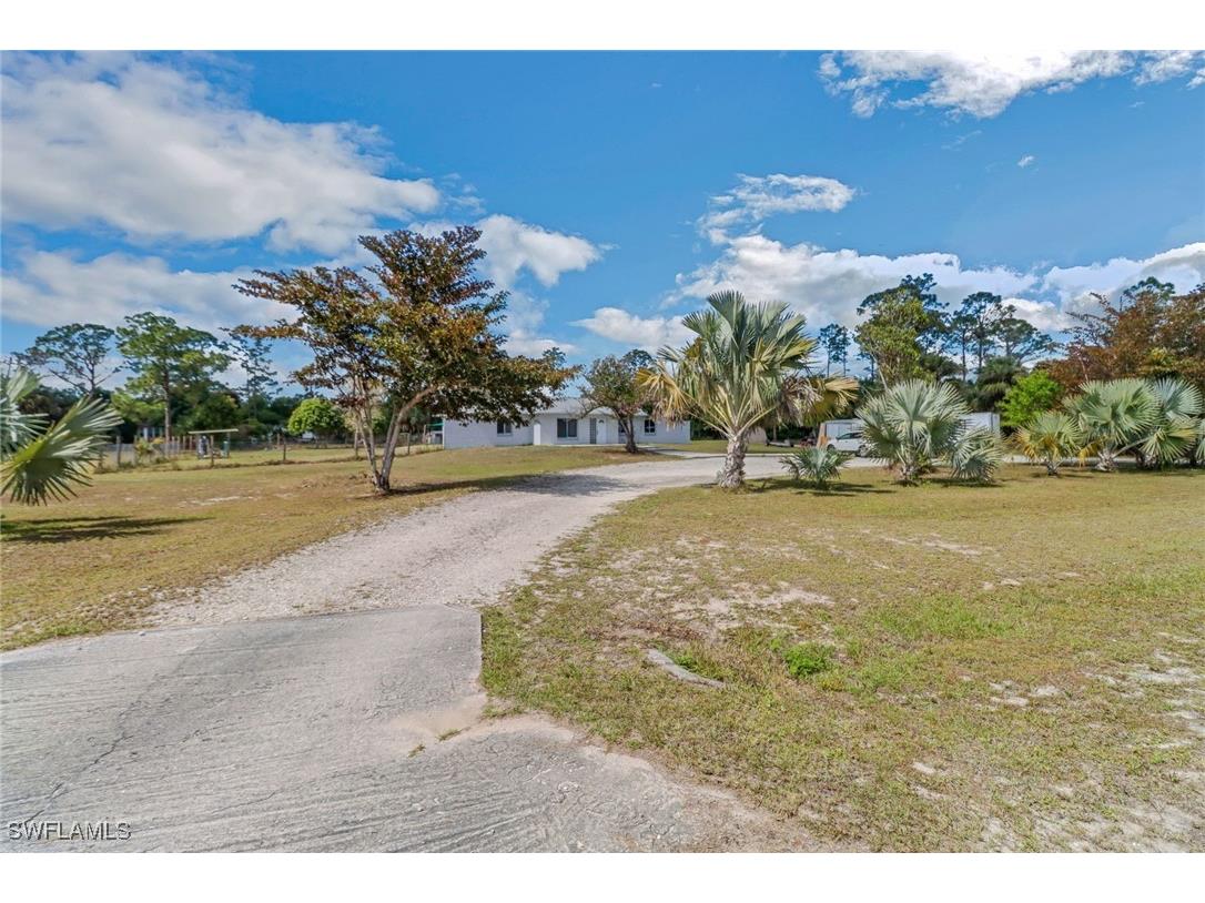 109 16th Street NE Naples FL 34120 225023443 image1