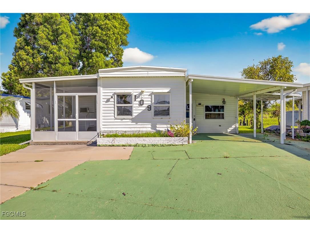 109 Conestoga Trail North Fort Myers FL 33917 2025002833 image1