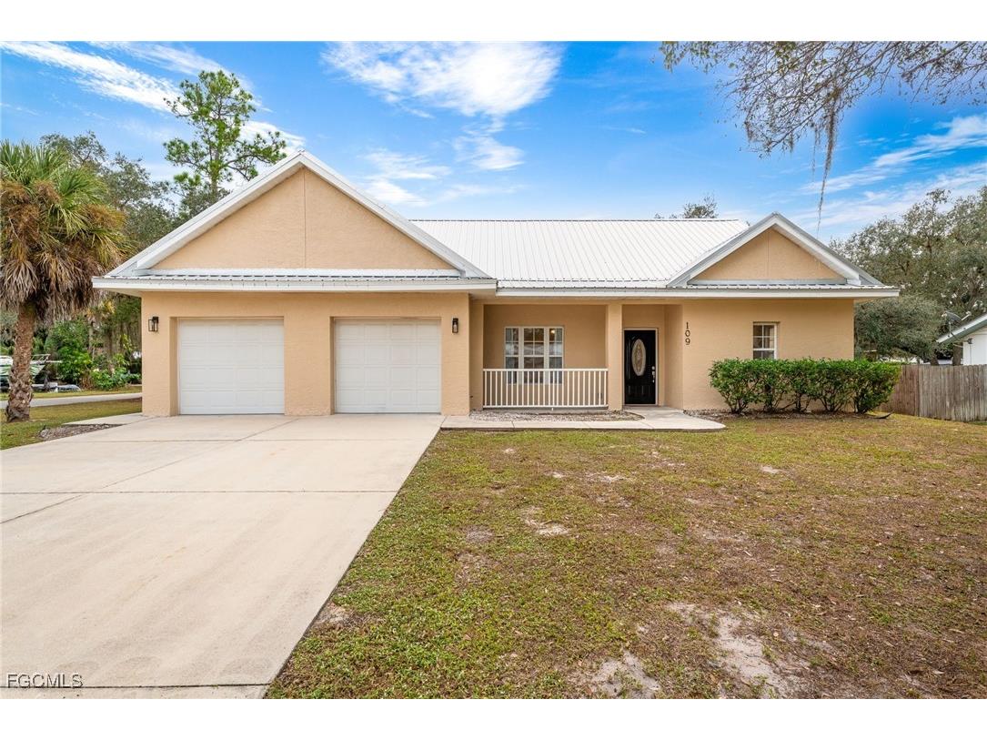 109 Florida Street Labelle FL 33935 2025023928 image1