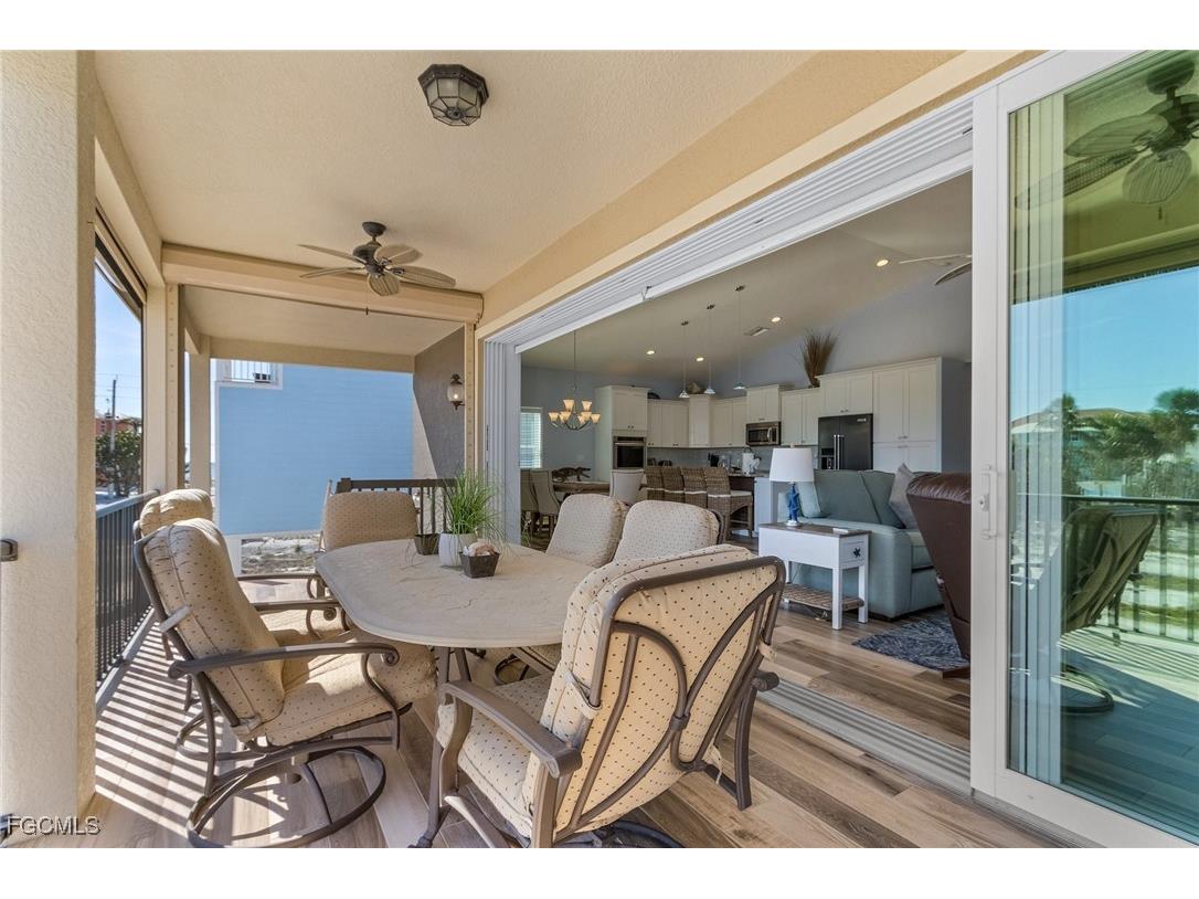 109 Gulfview Avenue Fort Myers Beach FL 33931 2026002969 image10