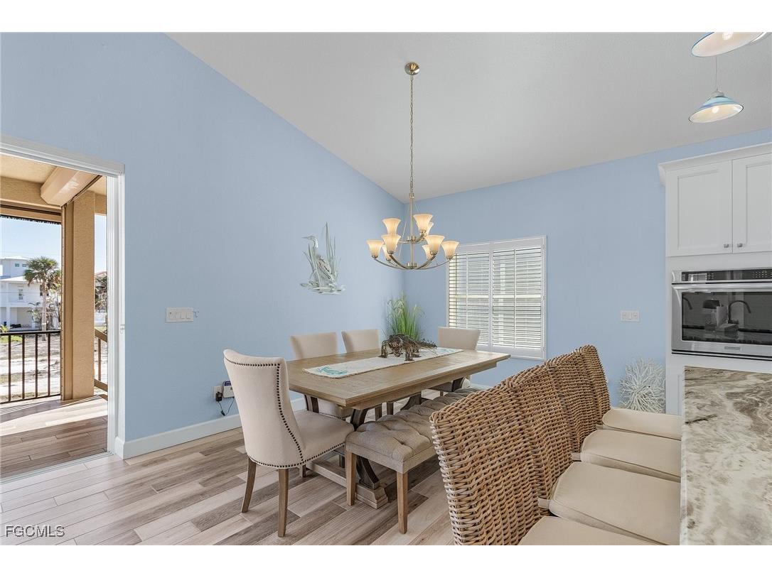 109 Gulfview Avenue Fort Myers Beach FL 33931 2026002969 image4