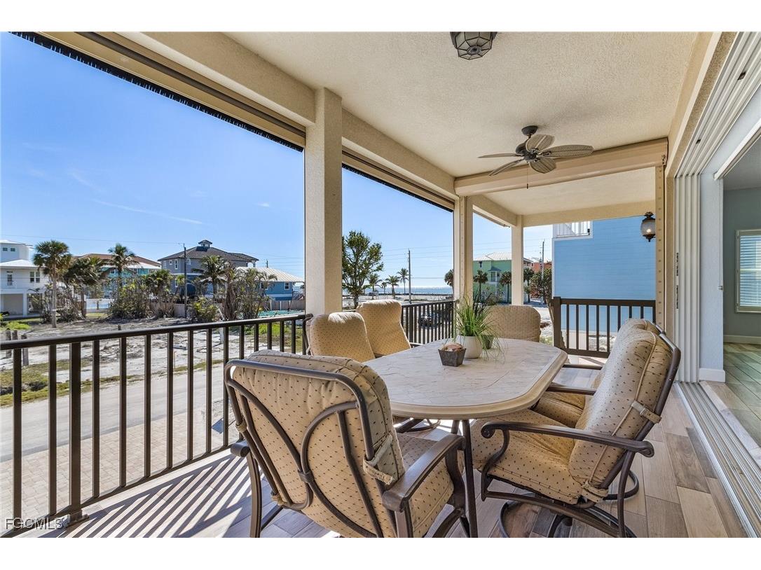 109 Gulfview Avenue Fort Myers Beach FL 33931 2026002969 image9